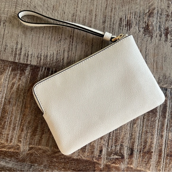 Coach White Wristlet NWT - Picture 2 of 5